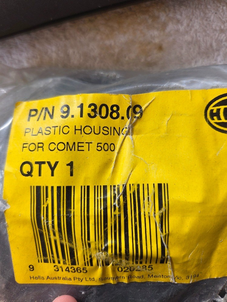 Hella 1308 Comet 500 Series Driving Light Plastic Housing - Image 3