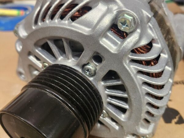 Jaylec 65-6650 Alternator 12V 140A fits Commodore VZ V8 05-06 6.0L Clutch Pulley