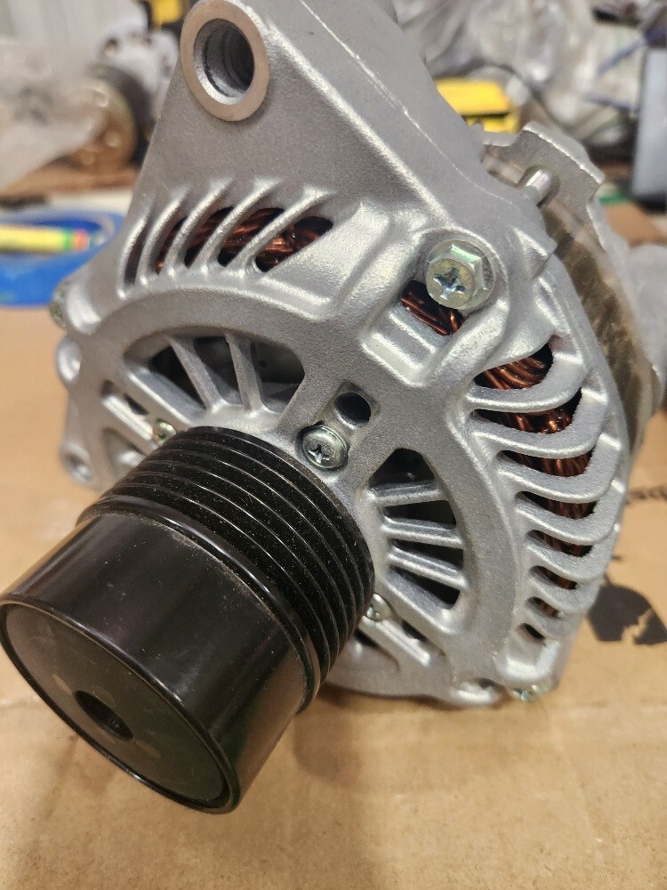 Jaylec 65-6650 Alternator 12V 140A fits Commodore VZ V8 05-06 6.0L Clutch Pulley