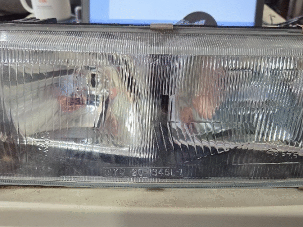 Mitsubishi Magna TM - TP Headlight Left hand 04/1985-03/1991