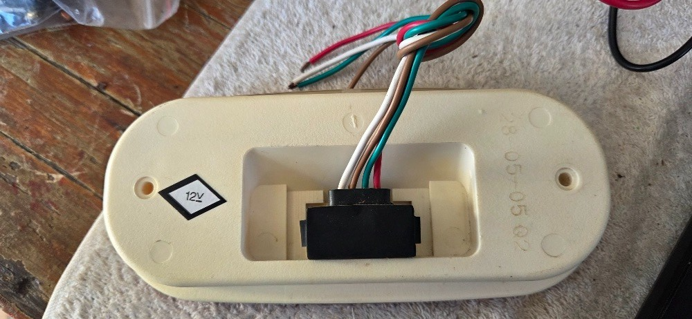 OLSEN - Oval Combination Trailer Lamp - N.O.S. - 12V Unit - Image 5