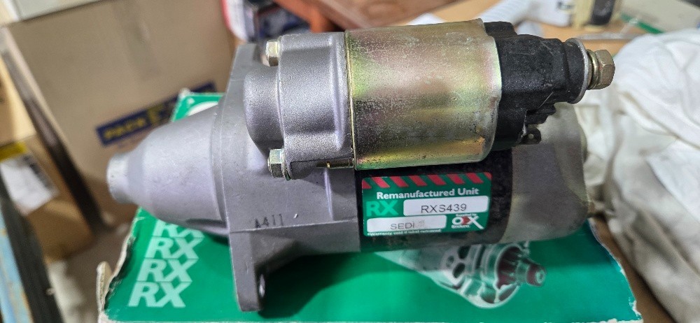 SRJ145 Large STARTER MOTOR 12V 8TH CW Diahatsu Charade NOS - Image 3
