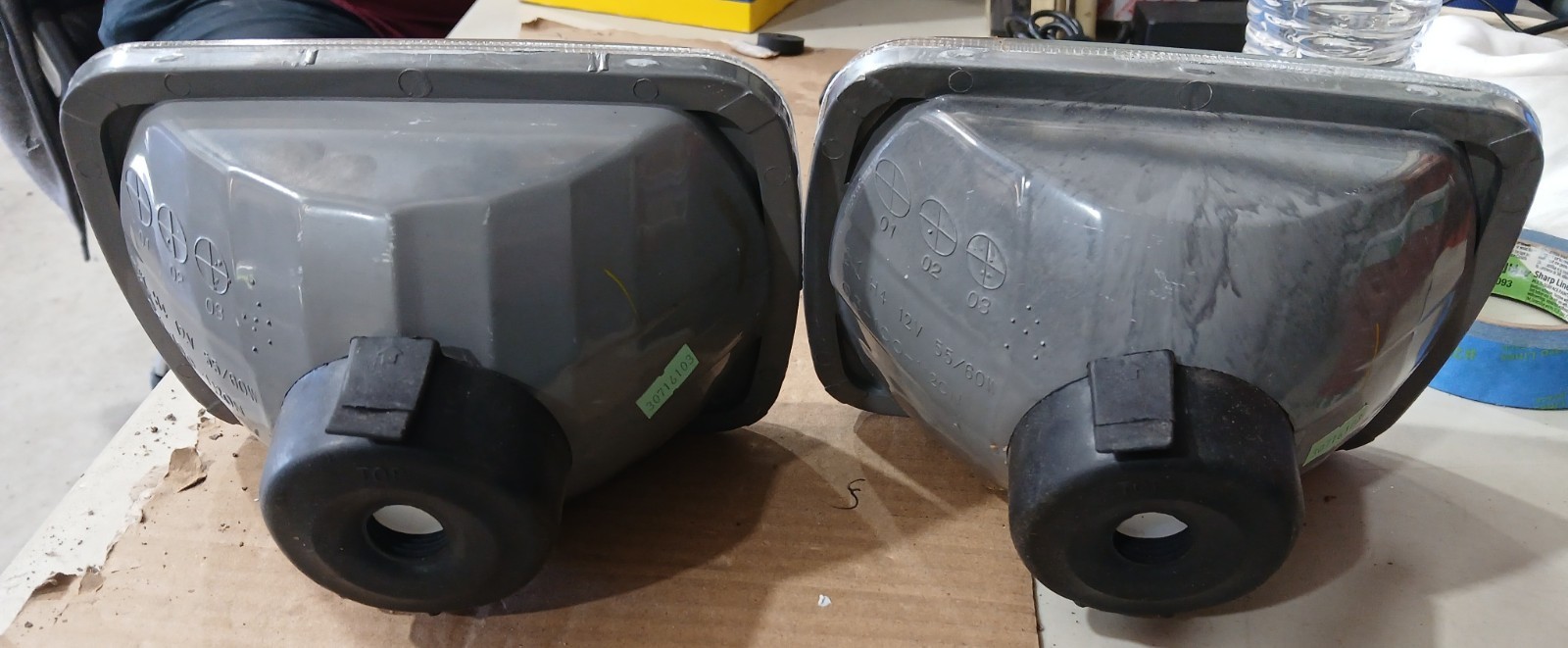 Toyota Hilux universal headlight Semi Sealed H4 NOS - Image 3