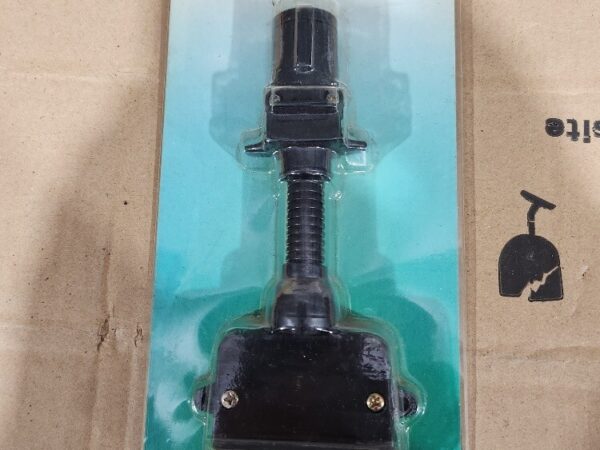 Trailer Adaptor Pin 7 Flat to 6 Pin Small