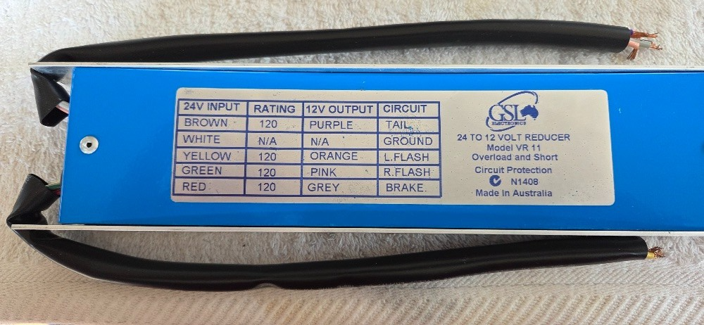 Voltage Reducer 24-12V 4X10A 4 Circuit Stock Code: VR11 NOS