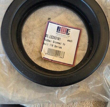 3 x 110 series Light Rubber Grommet 03.led53101 NOS