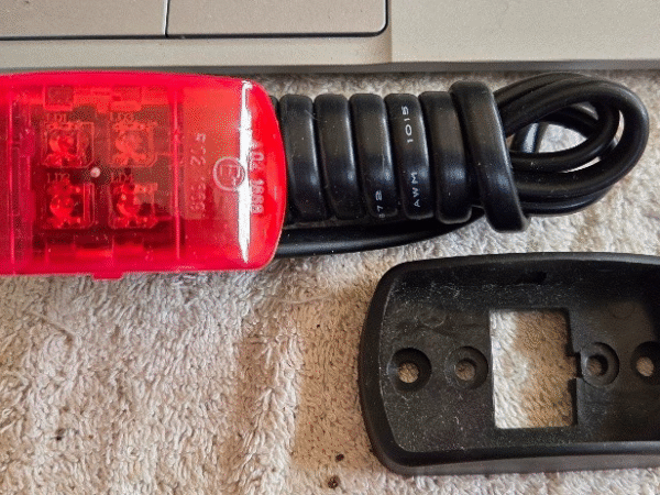 PEREI RM60B/R - LED RED "OUTLINE" MARKER/CLEARANCE LAMP - RED NOS
