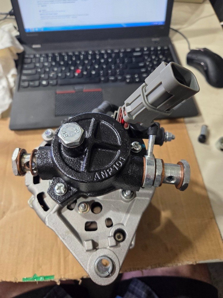 A-4031 12V 80A Alternator Suit Nissan Patrol GQ, Broken Piece of Vac Pump - Image 4