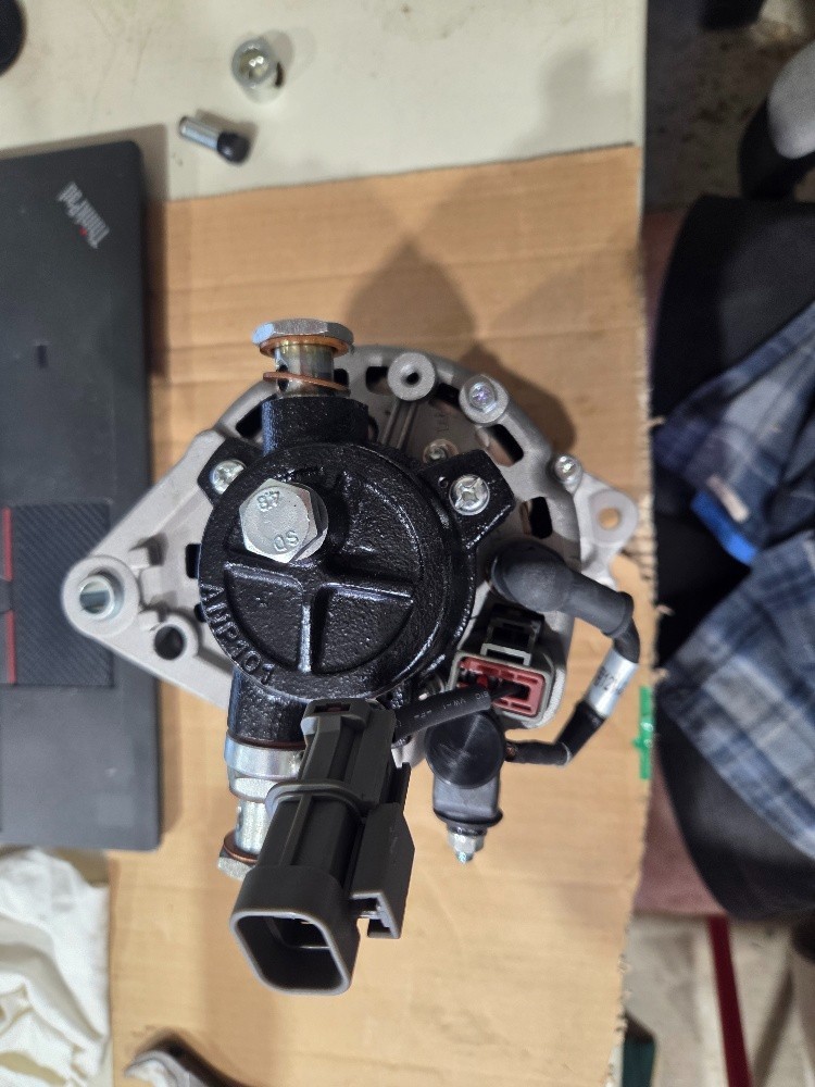 A-4031 12V 80A Alternator Suit Nissan Patrol GQ, Broken Piece of Vac Pump - Image 5