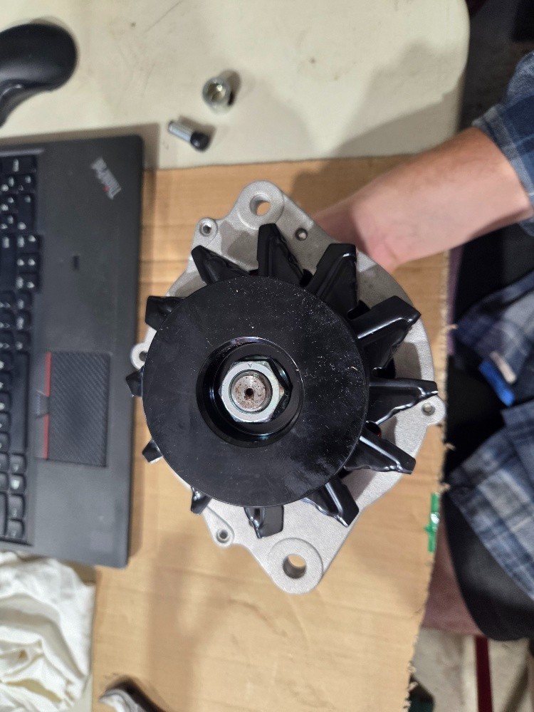 A-4031 12V 80A Alternator Suit Nissan Patrol GQ, Broken Piece of Vac Pump - Image 6