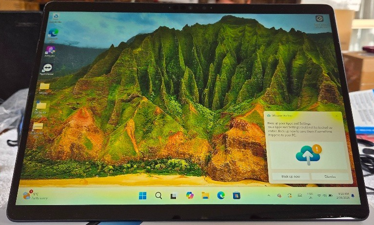Microsoft Surface Pro X (SQ1, 8GB RAM, 128GB SSD) Like New - Image 7