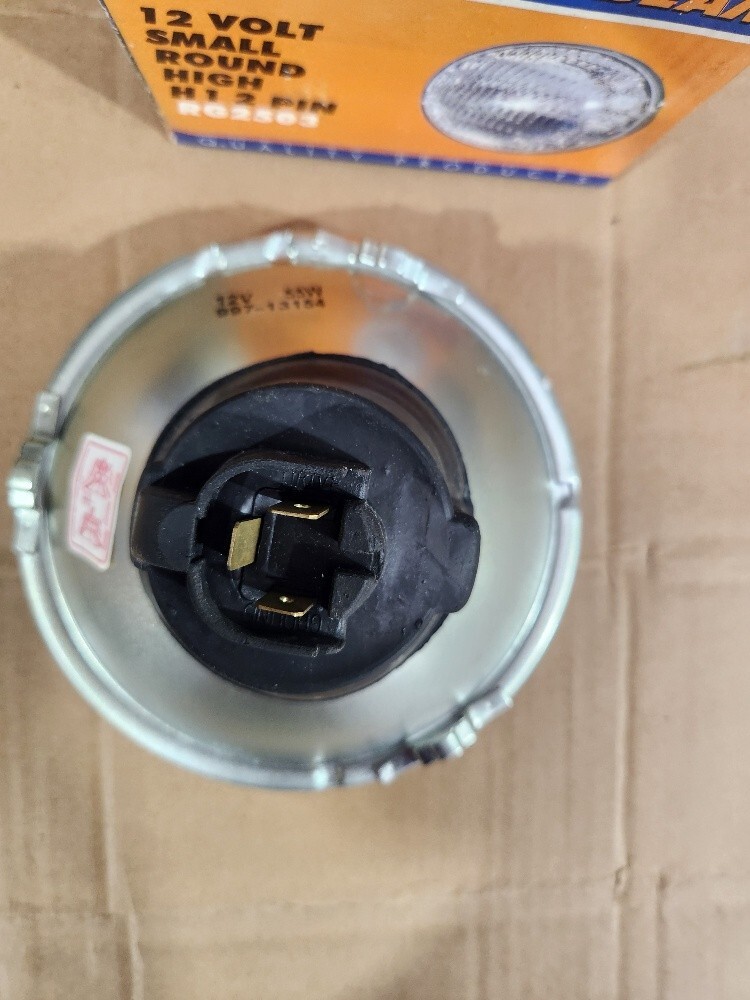 Semi Sealed Beam - 5-3/4″ Round Small High/Low H1 2 Pin - Motolite - Image 3