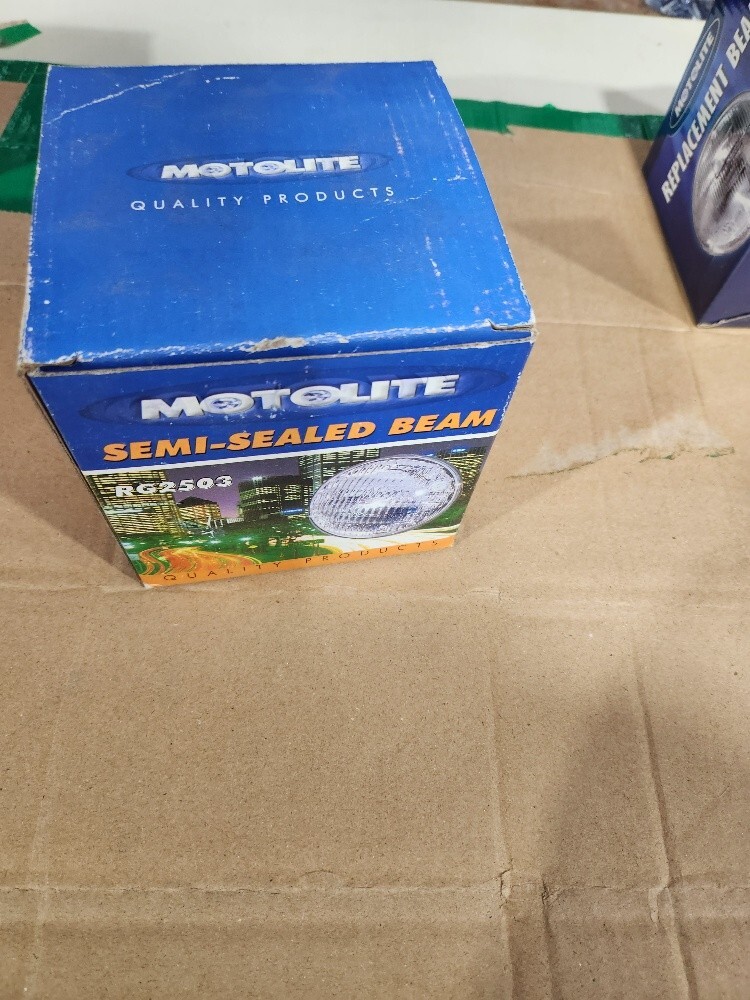 Semi Sealed Beam - 5-3/4″ Round Small High/Low H1 2 Pin - Motolite - Image 5