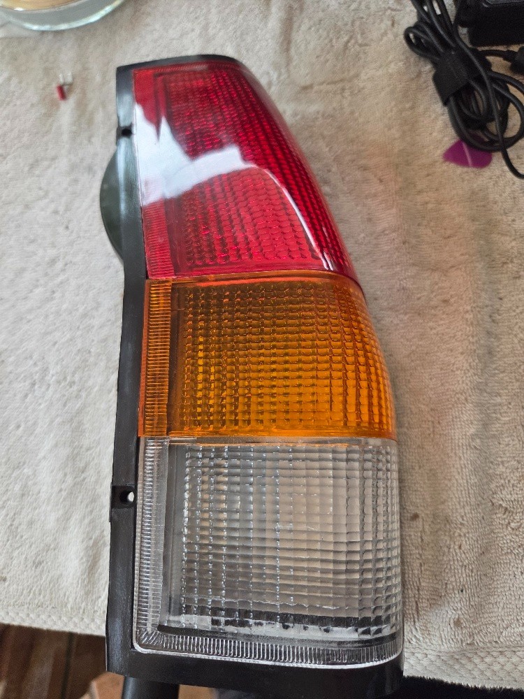FXD-21042LH XD-XH Ute-Van LH Tail Lamp