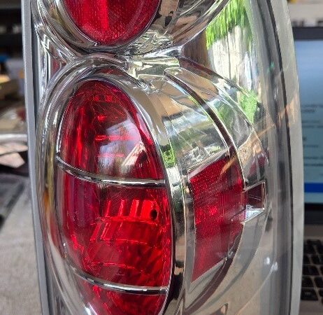 Ford AU Rear tail light Assm Depo 330-1916R-C   NOS