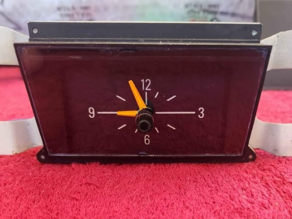 Ford Falcon , Fairmont , Fairlane, XC, ZH . Fully Refurbished clock