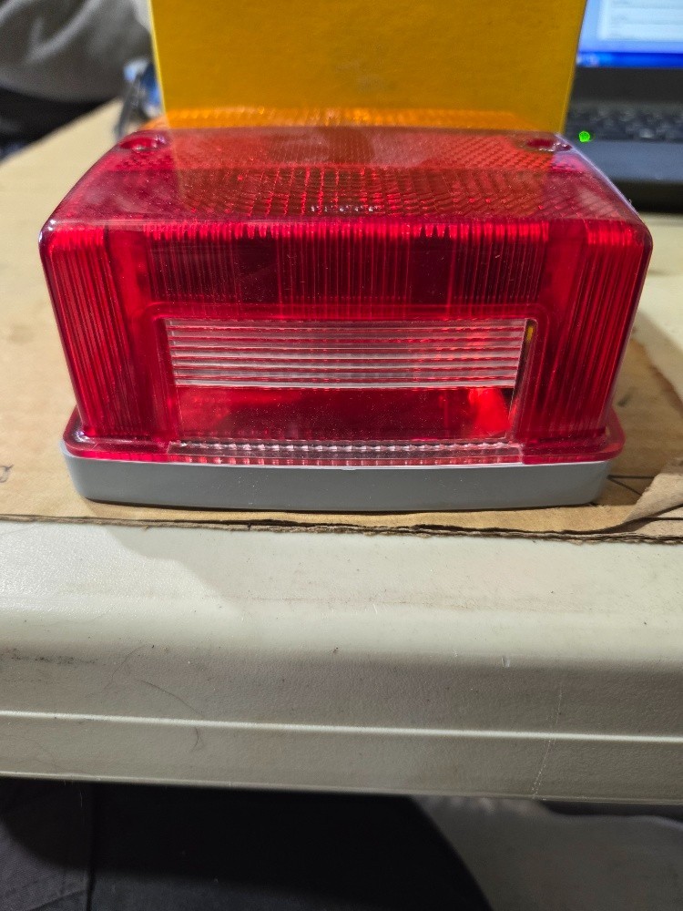 HELLA 2404 - Vintage STOP/TAIL/LICENCE/INDICATOR Lamp Complete - Image 4