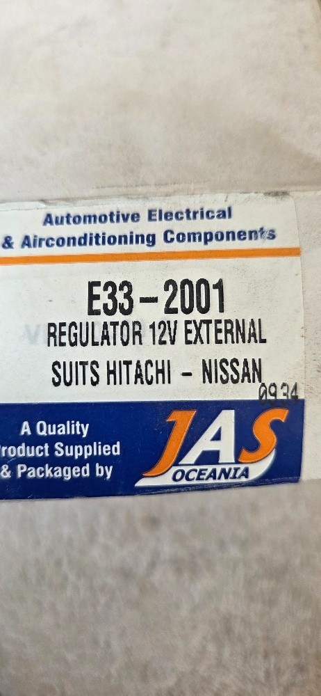 Hitachi / Nissan 12V external Regulator E33-2001 NOS