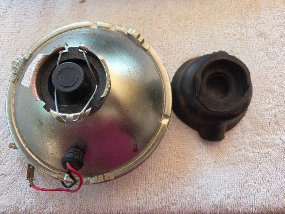 Semi Sealed Beam 5-3/4" 146mm Round High/Low Beam Suits H4 Halogen Bulb #SSB5731 - Image 3