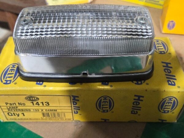 HELLA 1413 - CLEAR Oblong Reverse/Park Lamp - Also on Ford   -  NOS