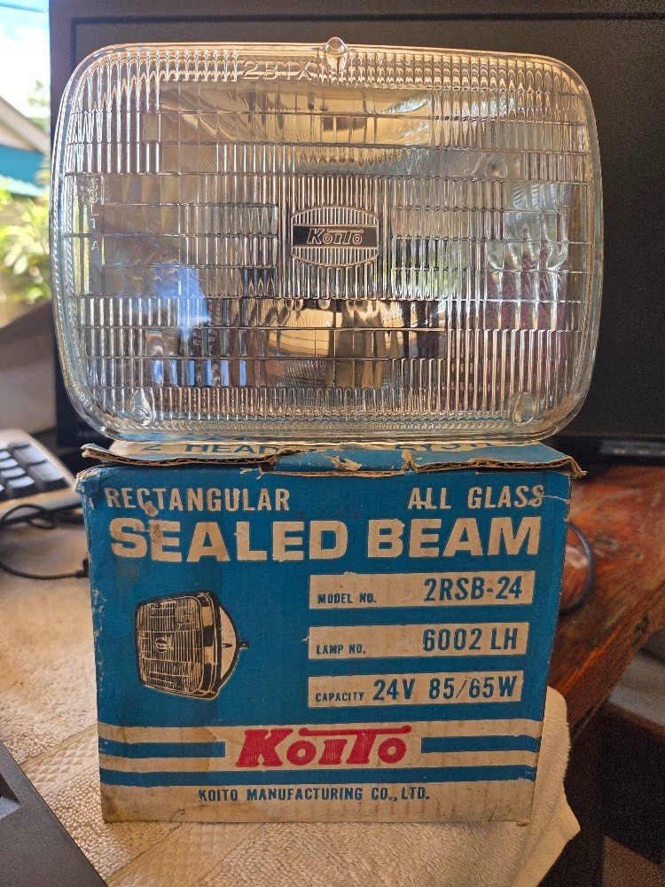 Koito 2RSB-24 6002LH 24V 85/65W Sealed Beam