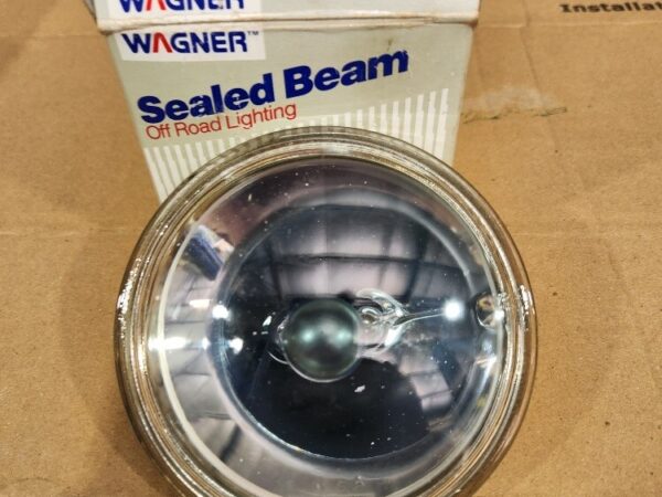 Wagner 4405 Sealed Beam-12V 30W Spot 114Mm