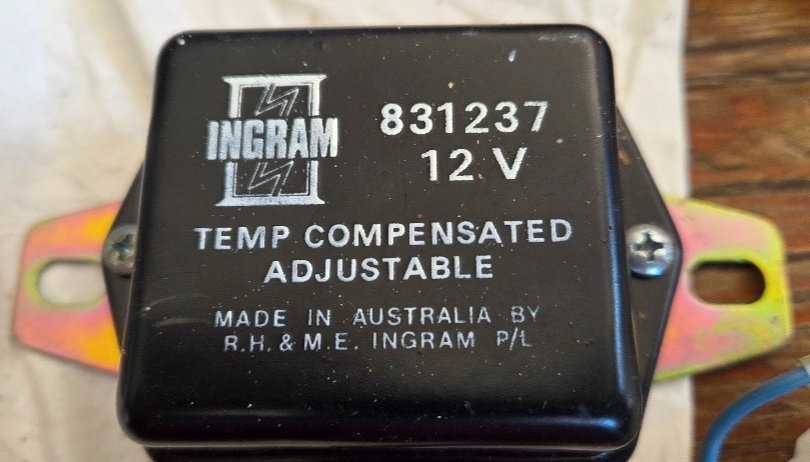 Ingram 12v Early Alternator External Regulator 831237 NOS
