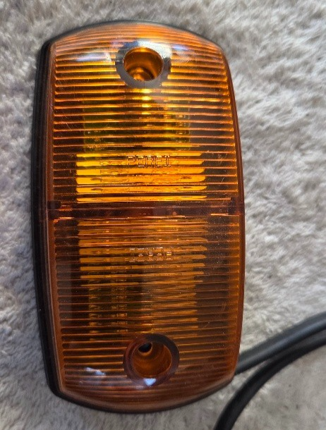 Perie Clearance light Amber 120mm NOS