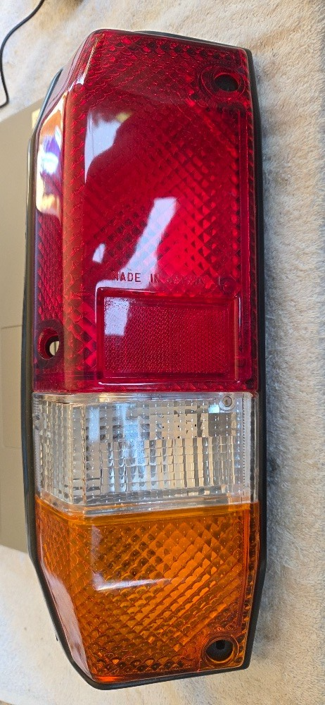 Tail Light For Toyota LandCruiser 78 75 Series HZJ Rear lamp lens LHS , NOS
