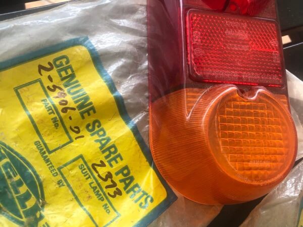 HELLA VINTAGE TAIL LENS 2-5906-01 x 1 for Lamp # 2373  , NOS