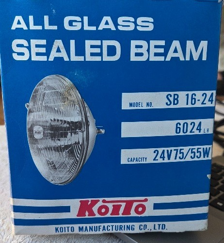 Koito sealed beam 179 x 119mm 24v 75/55w NOS - Image 5