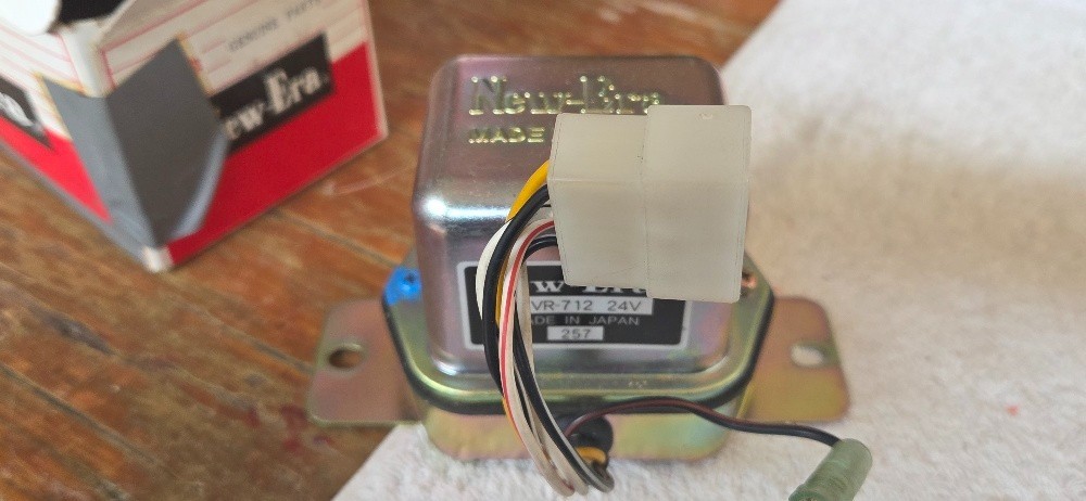 NEW ERA 24v regulator , New -ERA AVR-712 like new - Image 3