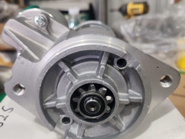 Starter-Motor-12V-1.4KW-9TH-CW-For-Nissan-Navara-D22 HXS077