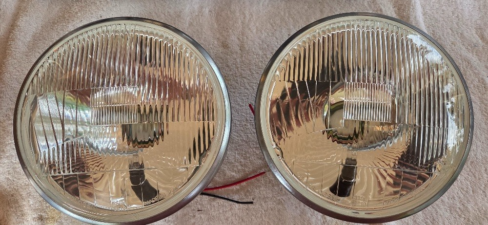XC Fairmont headlight Buckets and lights complete , see pictures - Image 8