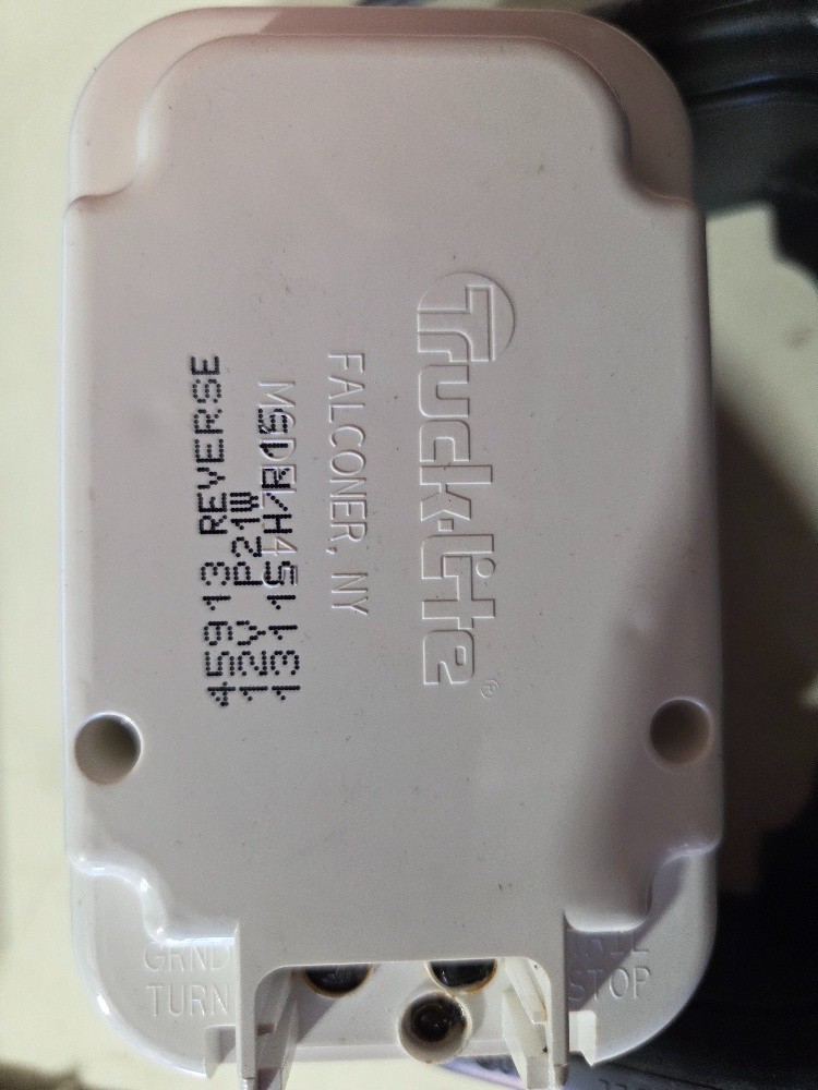 12 Volt Sealed Reverse Lamp Kit Narva 94158 - Image 3