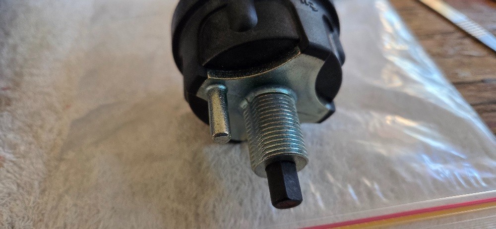 75920b 300 Amp Master Disconnect Switch missing top knob - Image 3