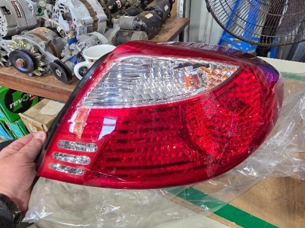 DEPO Auto Parts 3231906RAS Lighting - Exterior - Tail Light Assembly