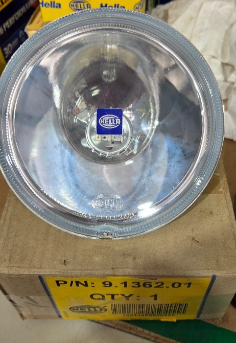 Hella Semi Sealed Beam To Suit 1362 9.1362.01 NOS