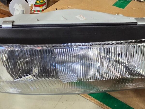 NBC-21030RH RH HEAD LAMP U12 PINTARA --- NOS