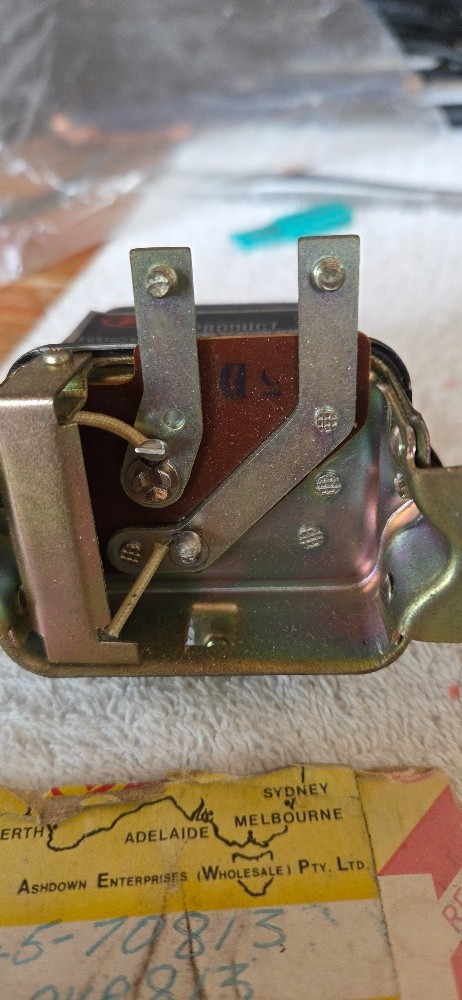 Regulator TCB12-3 Genuine NOS - Image 3