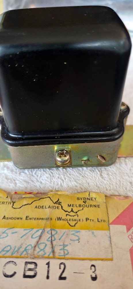 Regulator TCB12-3 Genuine NOS - Image 4