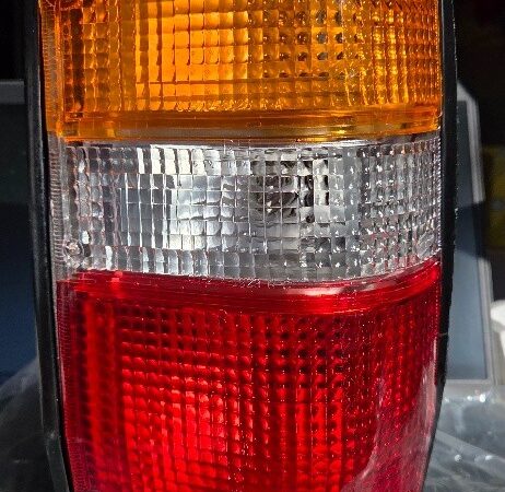 Right Taillight Mitsubishi L200 87 214-1923R-AE2 NOS