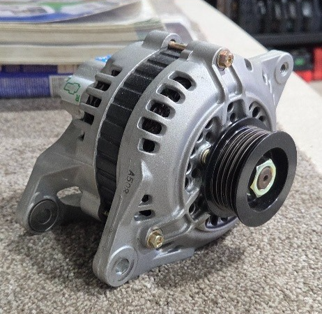 Alternator 12V 65 Amp Mitsubishi , Suit Mitsubishi, for , Mazda plus others NOS