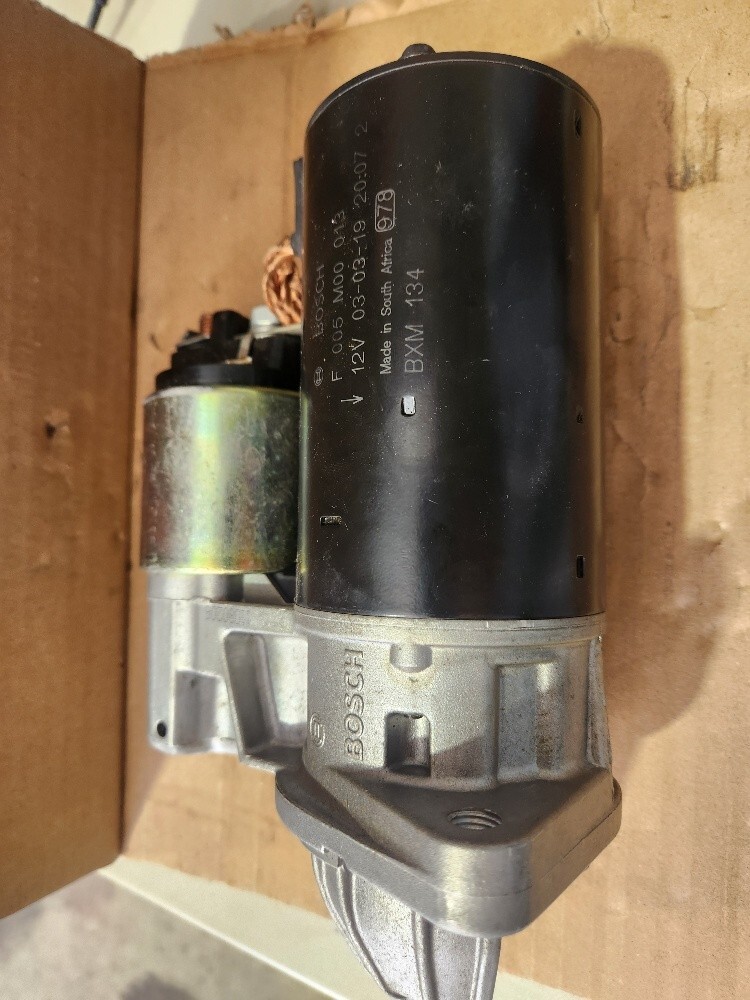 Bosch BXM134 Starter Suit Mitsubishi
