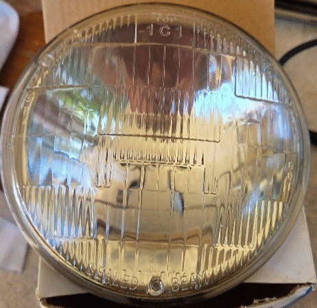 Headlight sealed Beam BSB51/50 12V 50W 5/3/4" 146mm NOS