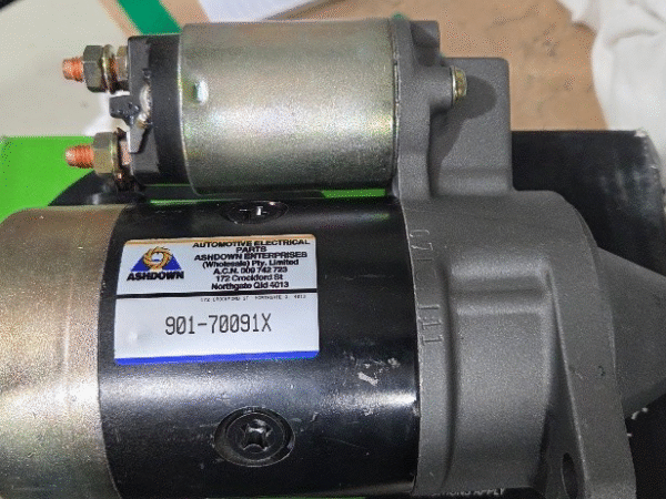 SRJ004 STARTER MOTOR 12V 9TH CW Hitachi STYLE NOS